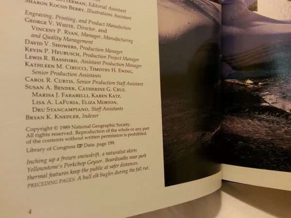 Yellowstone Country: The Enduring Wonder Seymour L. Fishbein and Raymond Gehman - Wide World Maps & MORE!