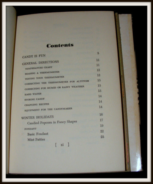 The holiday candy book - Wide World Maps & MORE! - Book - Wide World Maps & MORE! - Wide World Maps & MORE!